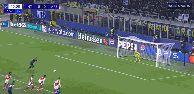 1-0恰尔汗奥卢.gif