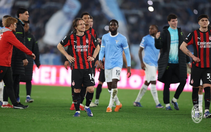 开云官网-米兰总监确认莫德里奇续约选项，强调需平静决定|AC米兰|卢卡·莫德里奇|运动员发声|ac米兰|塔雷_新浪体育_新浪新闻